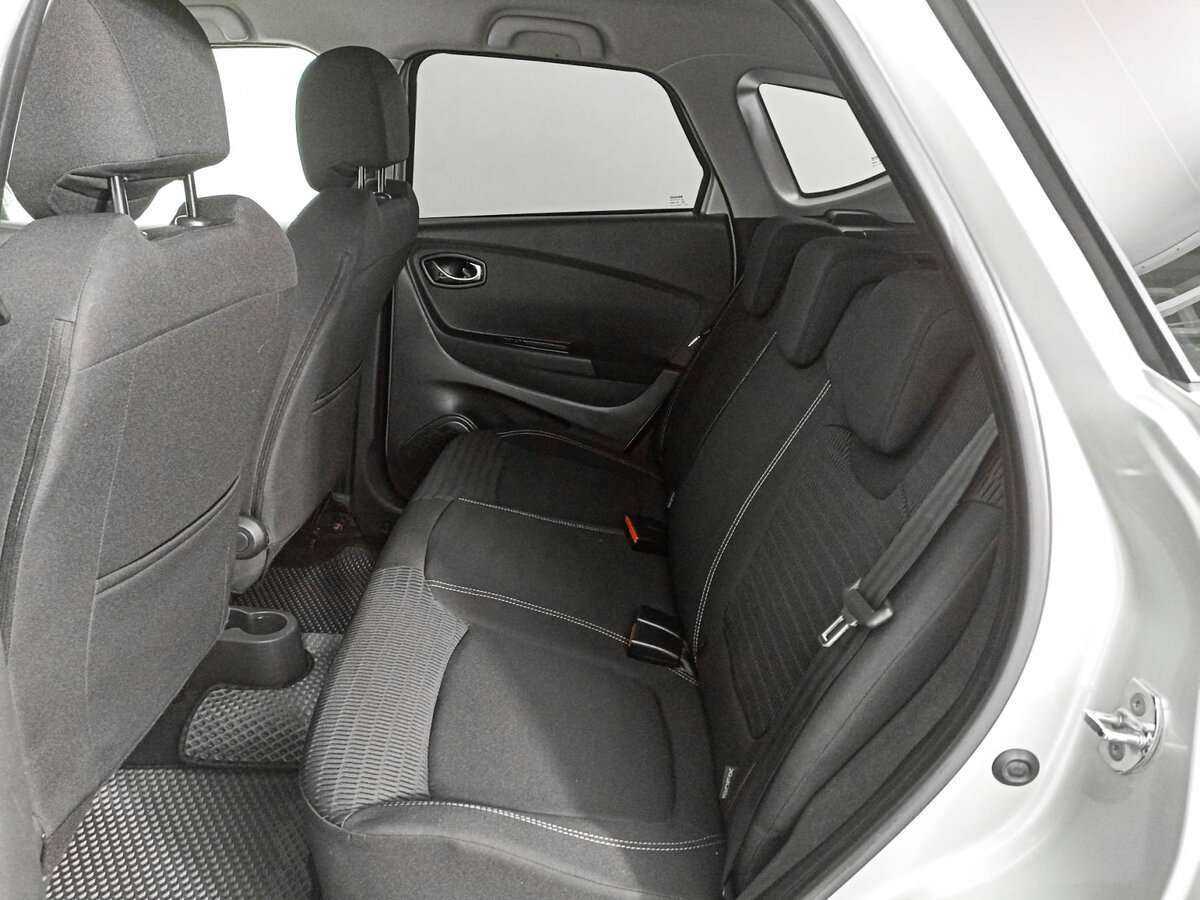 Renault Kaptur б/у, 2017, Автоматическая. Фото: #9