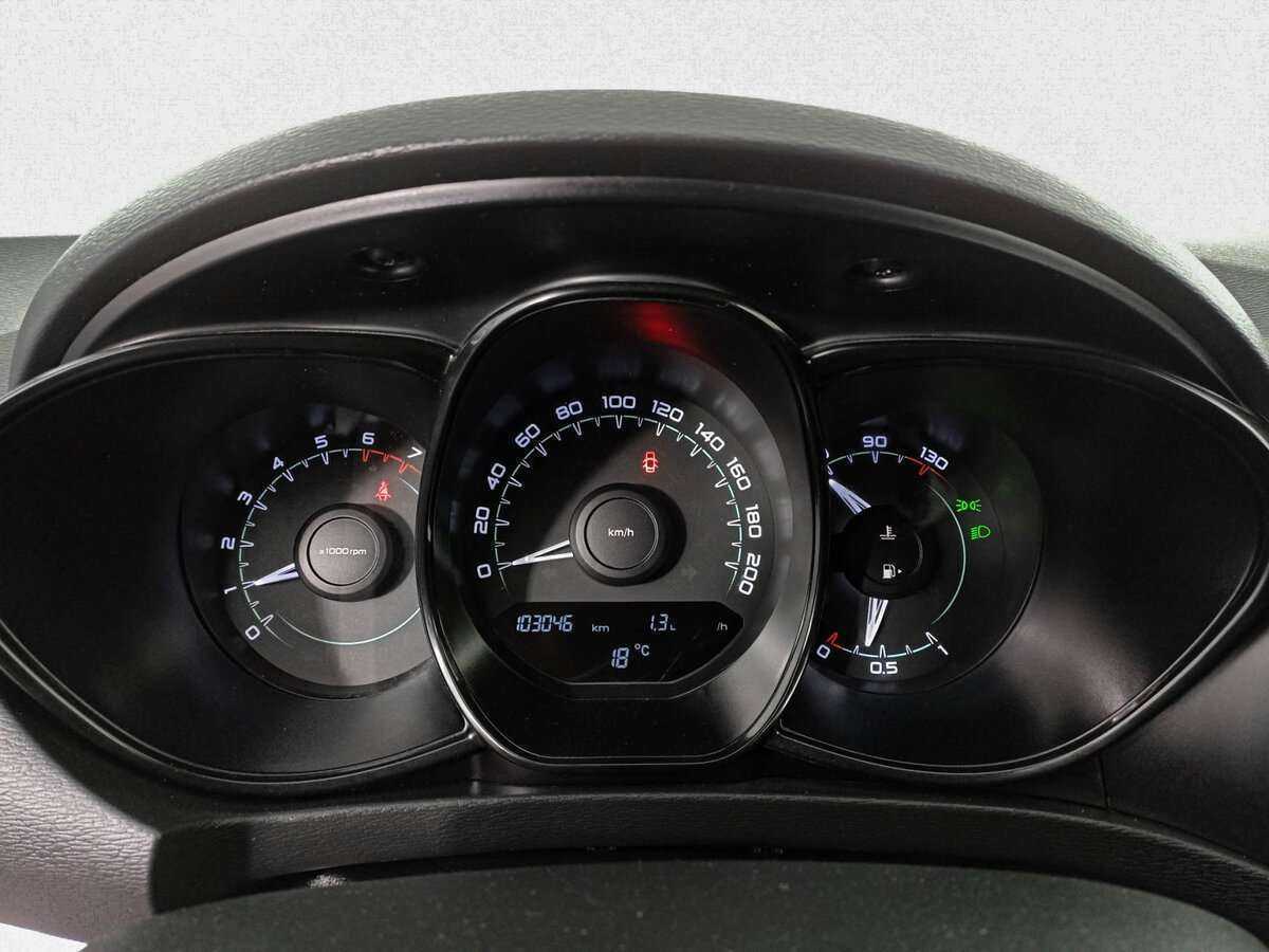 Лада (ВАЗ) Веста б/у, 2017, Механическая. Фото: #10