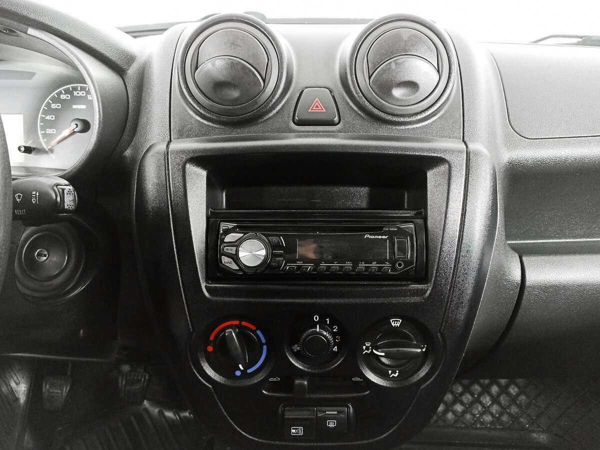 Лада (ВАЗ) Гранта б/у, 2014, Механическая. Фото: #10