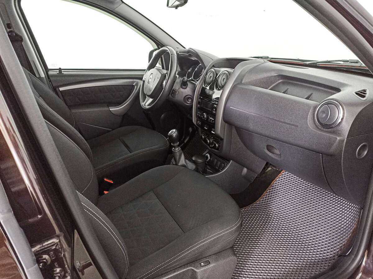 Renault Duster б/у, 2017, Механическая. Фото: #8