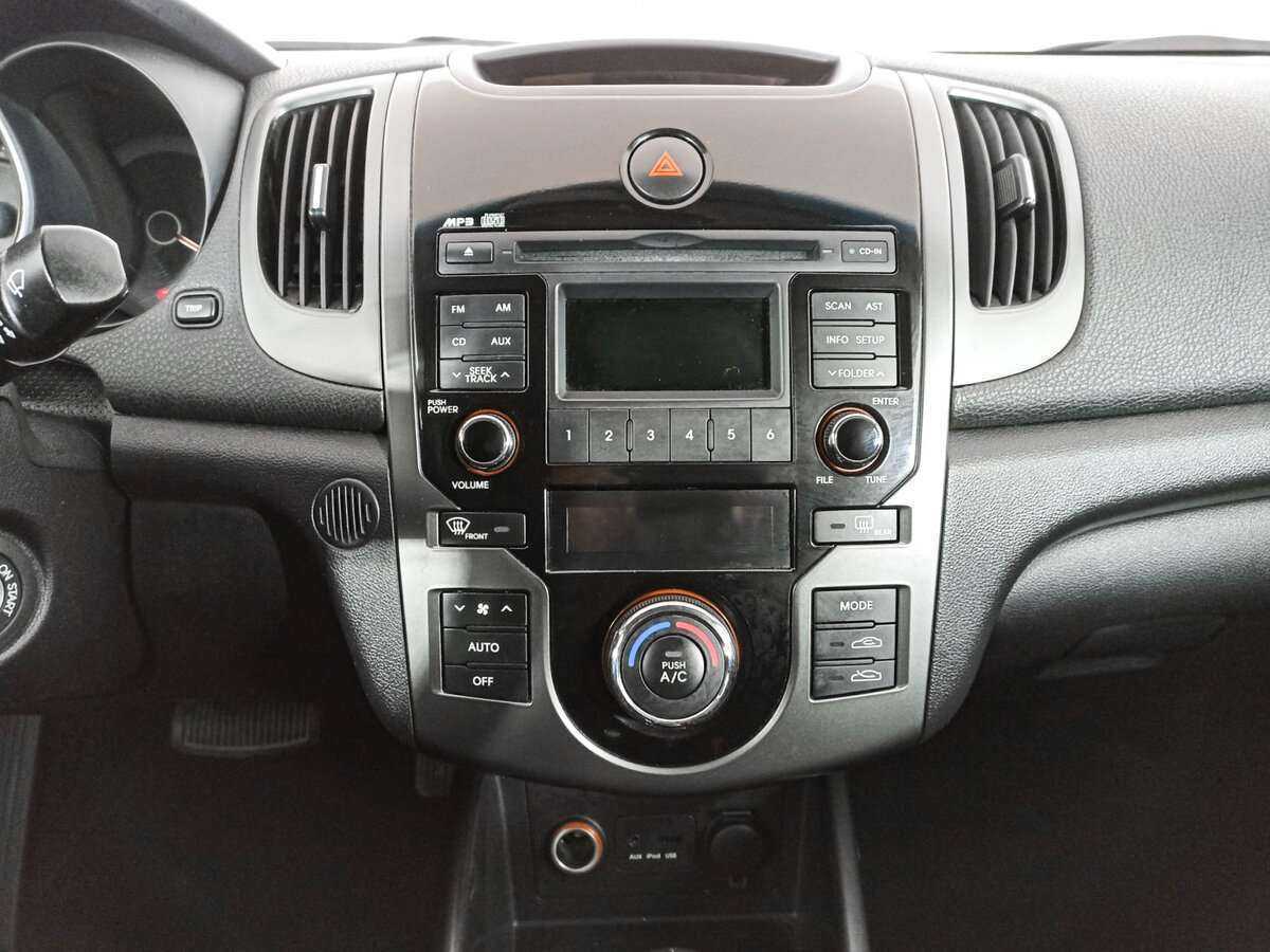 Kia Cerato б/у, 2012, Автоматическая. Фото: #12