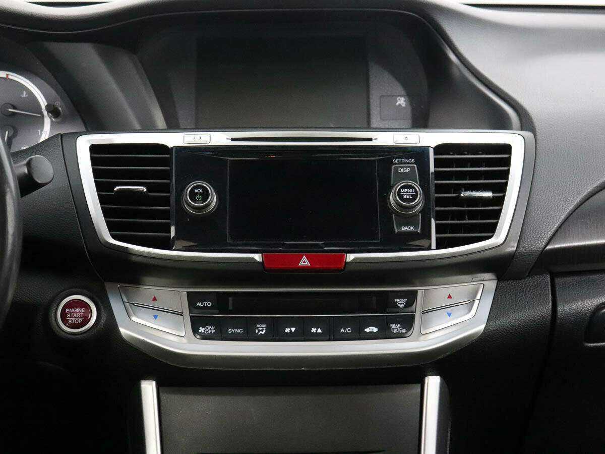 Хонда Аккорд б/у, 2013, Автоматическая. Фото: #11