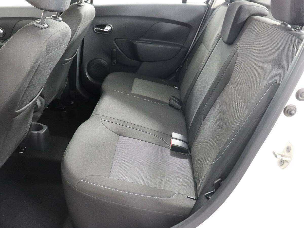 Рено Логан б/у, 2020, Вариатор. Фото: #8