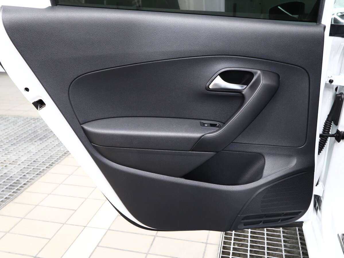 Volkswagen Polo б/у, 2019, Роботизированная. Фото: #8