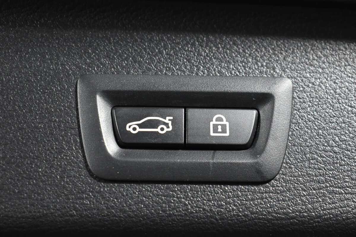 BMW X3 б/у, 2016, Автоматическая. Фото: #6