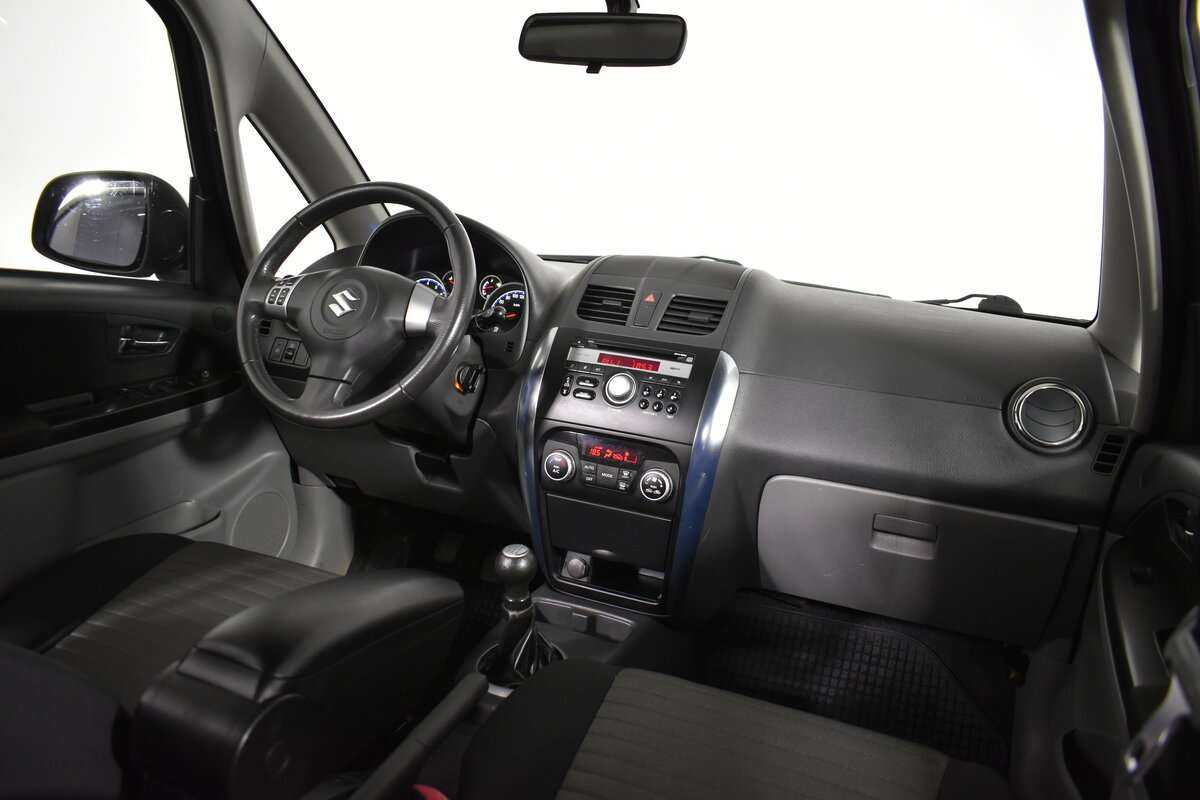 Suzuki SX4 б/у, 2013, Механическая. Фото: #10