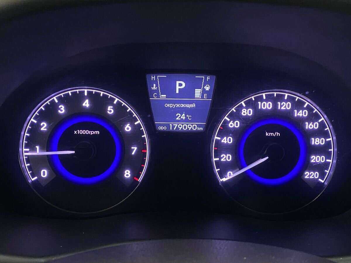 Hyundai Solaris б/у, 2012, Автоматическая. Фото: #12