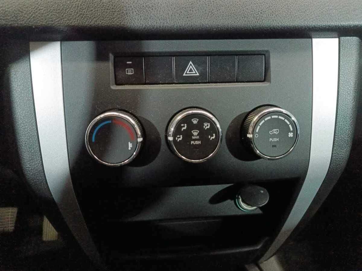 УАЗ Патриот б/у, 2017, Механическая. Фото: #13