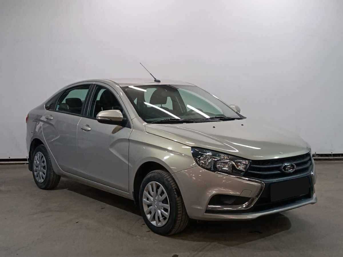 Lada (ВАЗ) Vesta б/у, 2018, Роботизированная. Фото: #2