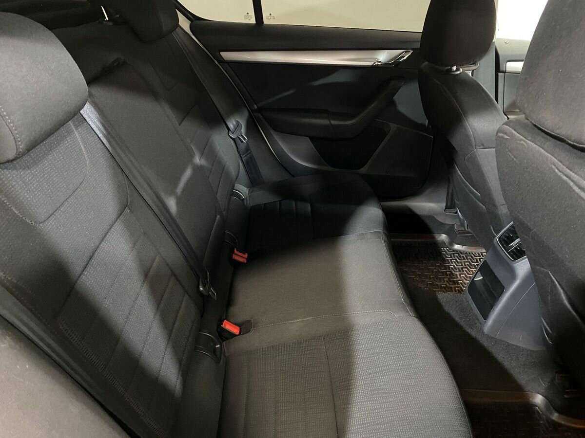 Skoda Octavia б/у, 2013, Механическая. Фото: #9