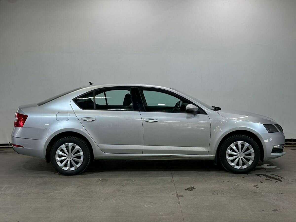 Skoda Octavia б/у, 2018, Автоматическая. Фото: #3