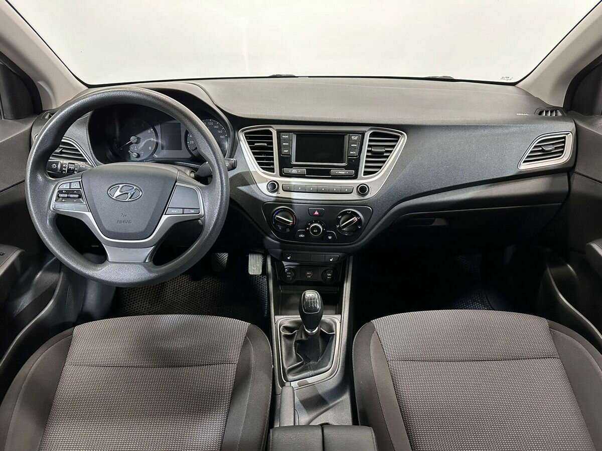 Hyundai Solaris б/у, 2019, Механическая. Фото: #10