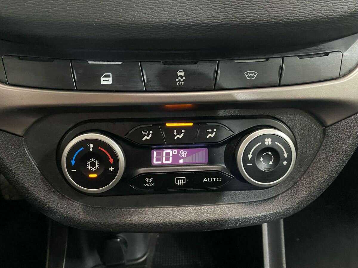 Lada (ВАЗ) Vesta б/у, 2019, Механическая. Фото: #14