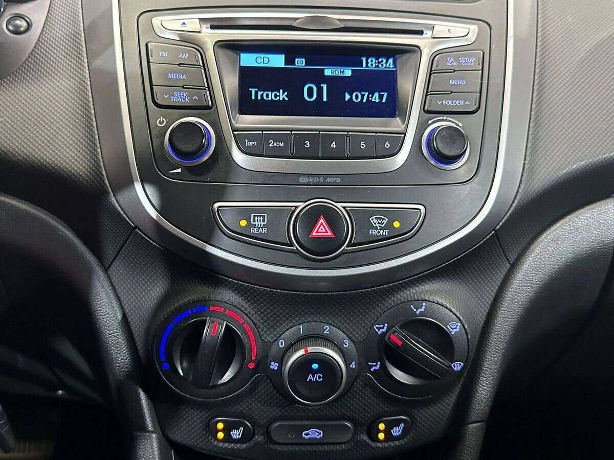 Hyundai Solaris б/у, 2015, Автоматическая. Фото: #12