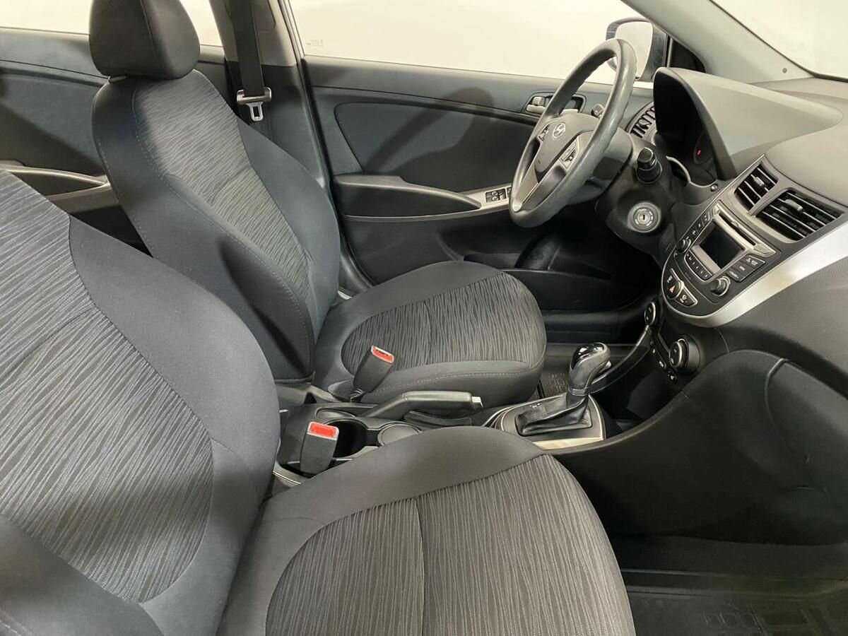 Hyundai Solaris б/у, 2015, Автоматическая. Фото: #9