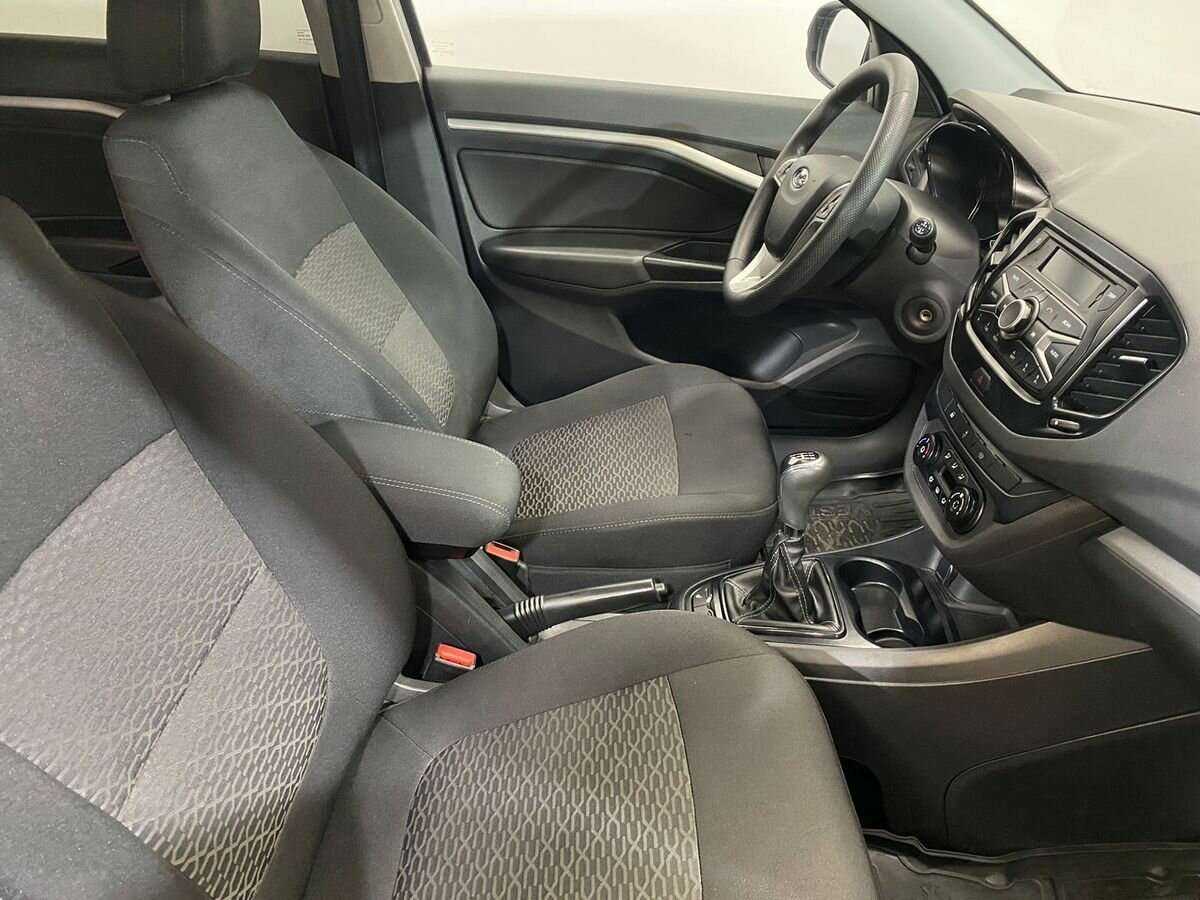 Lada (ВАЗ) Vesta б/у, 2018, Механическая. Фото: #9