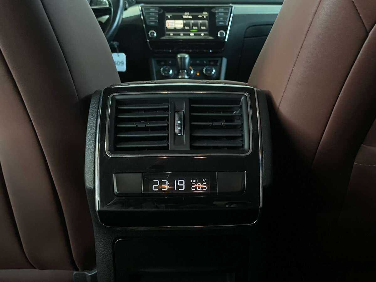 Skoda Superb б/у, 2015, Роботизированная. Фото: #17