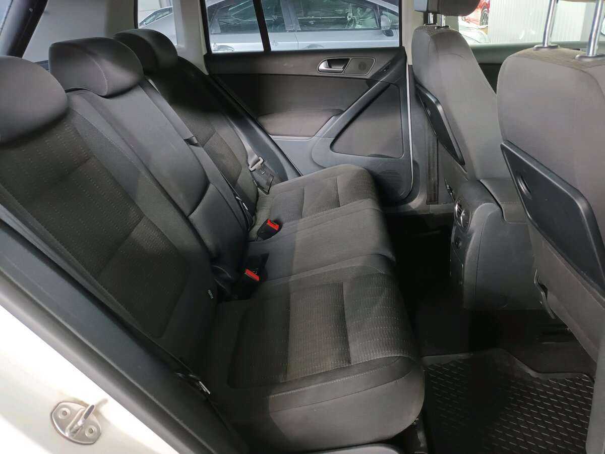 Volkswagen Tiguan б/у, 2013, Автоматическая. Фото: #15