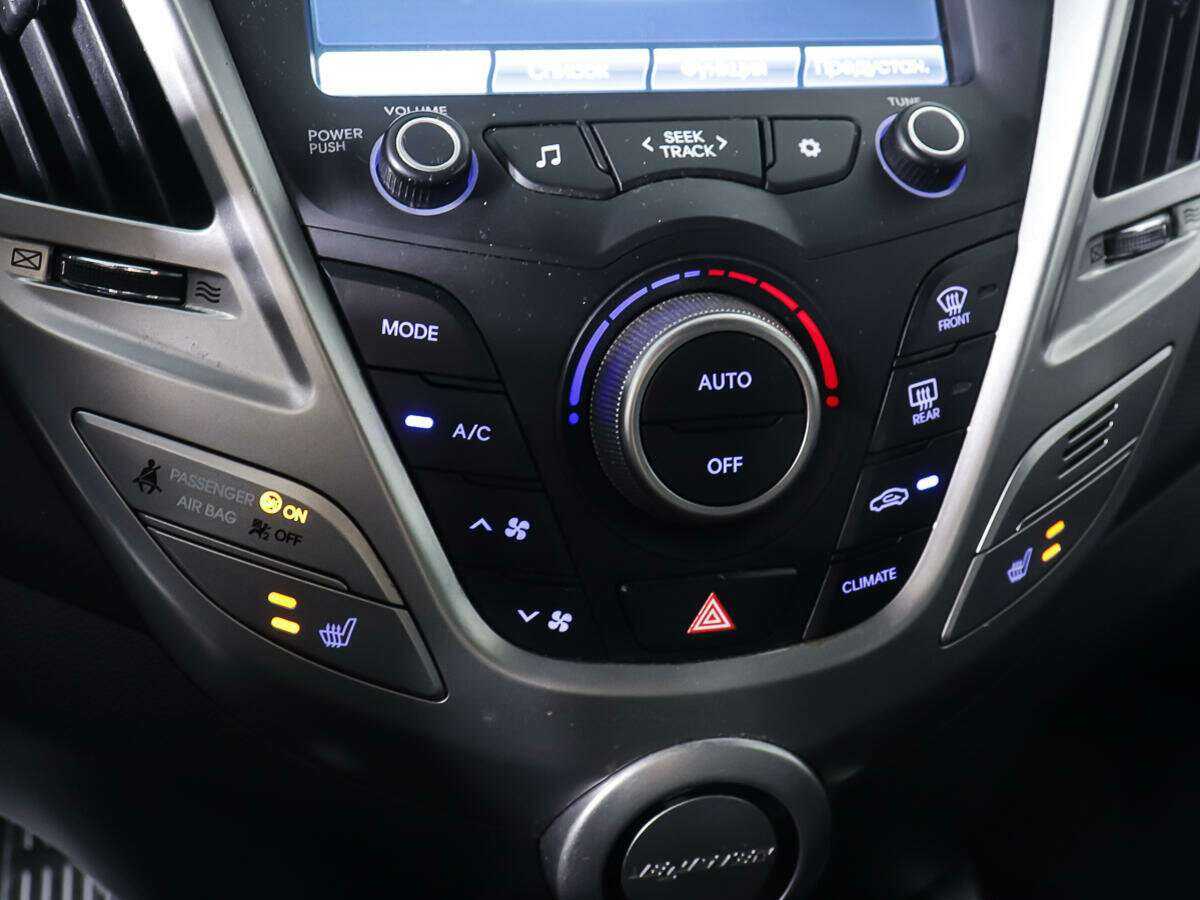 Hyundai Veloster б/у, 2015, Автоматическая. Фото: #13