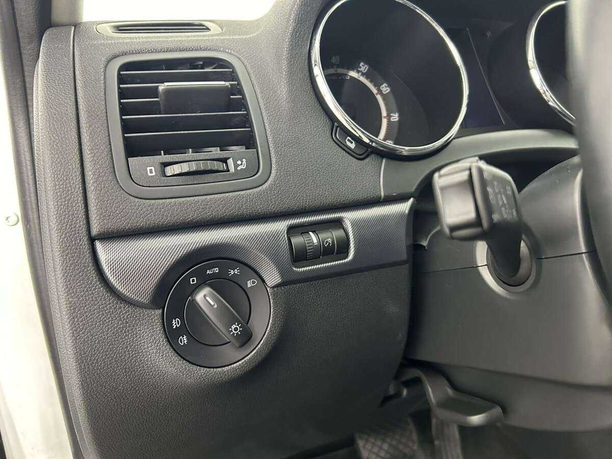 Шкода Йети б/у, 2017, Роботизированная. Фото: #8