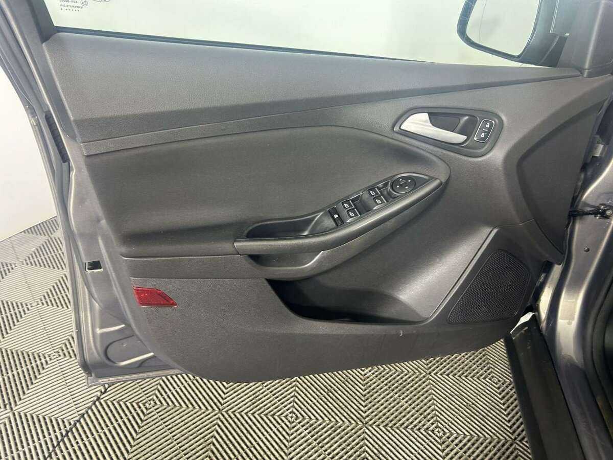 Ford Focus б/у, 2016, Роботизированная. Фото: #7