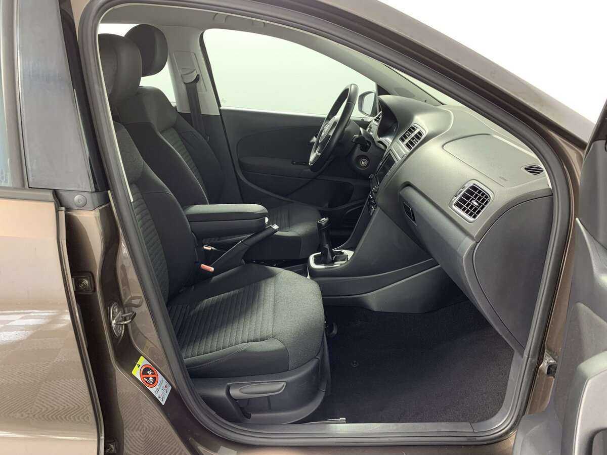 Volkswagen Polo б/у, 2012, Механическая. Фото: #15