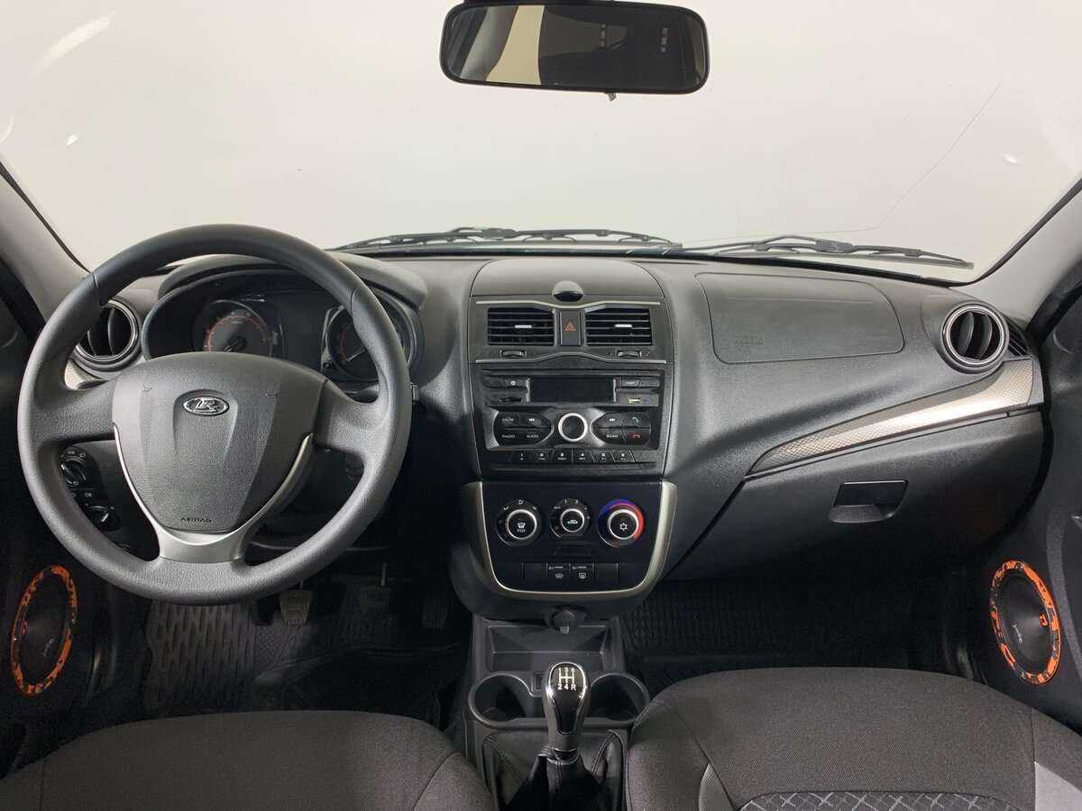 Lada (ВАЗ) Granta б/у, 2018, Механическая. Фото: #9