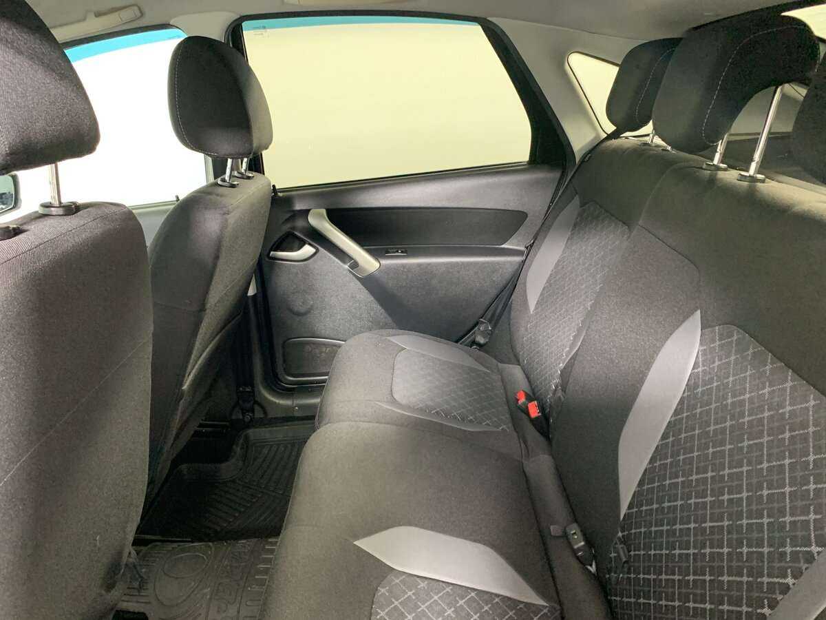 Lada (ВАЗ) Granta б/у, 2018, Механическая. Фото: #15