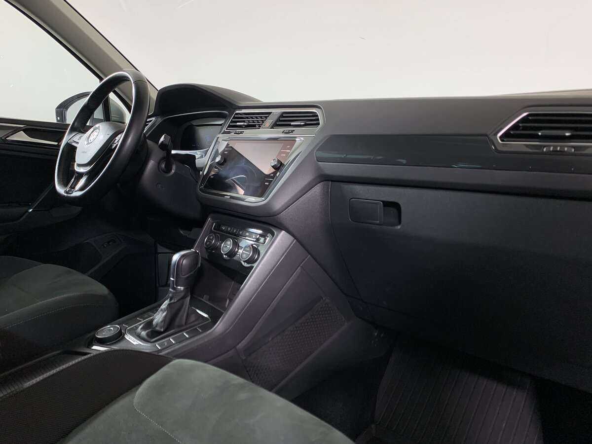 Volkswagen Tiguan б/у, 2018, Роботизированная. Фото: #9