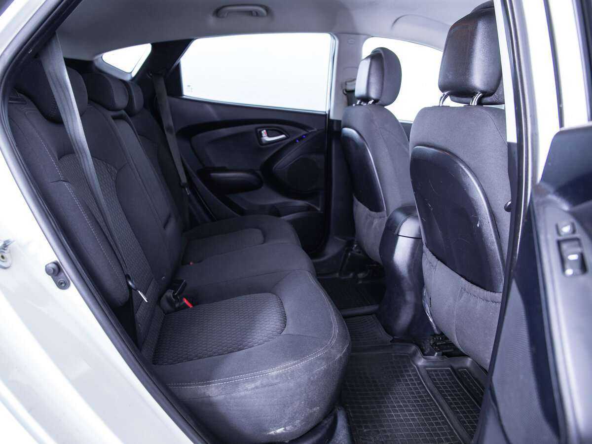 Hyundai ix35 б/у, 2012, Механическая. Фото: #9