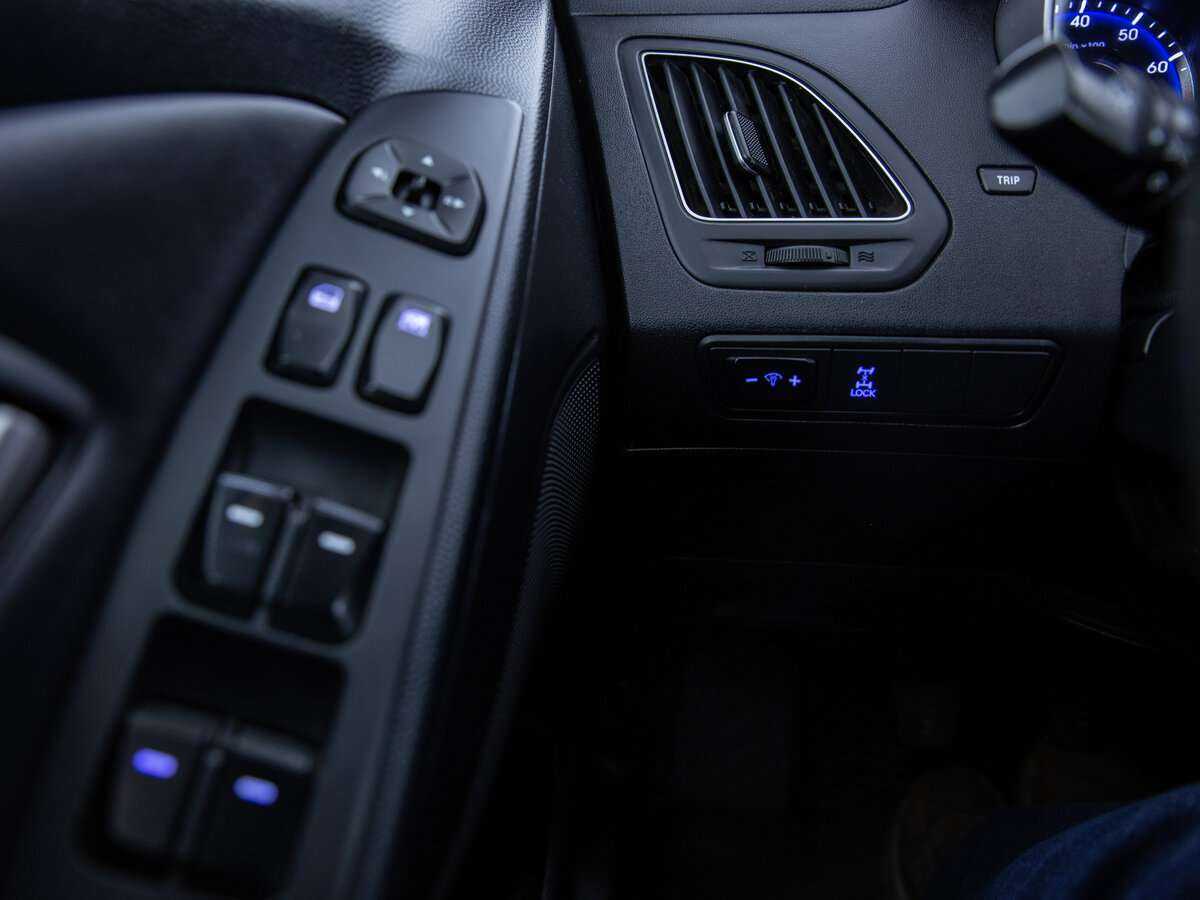 Hyundai ix35 б/у, 2012, Механическая. Фото: #12