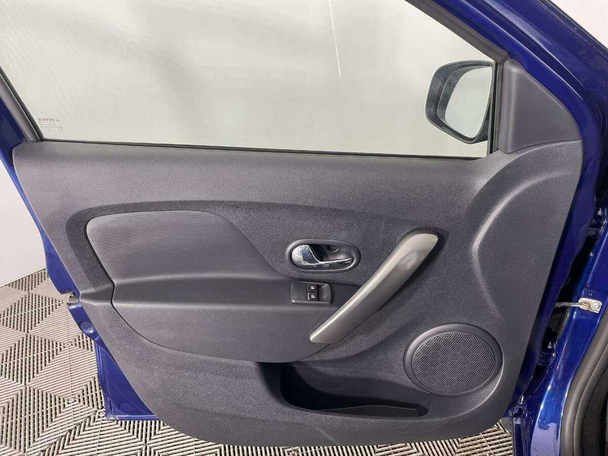 Renault Logan б/у, 2016, Механическая. Фото: #7