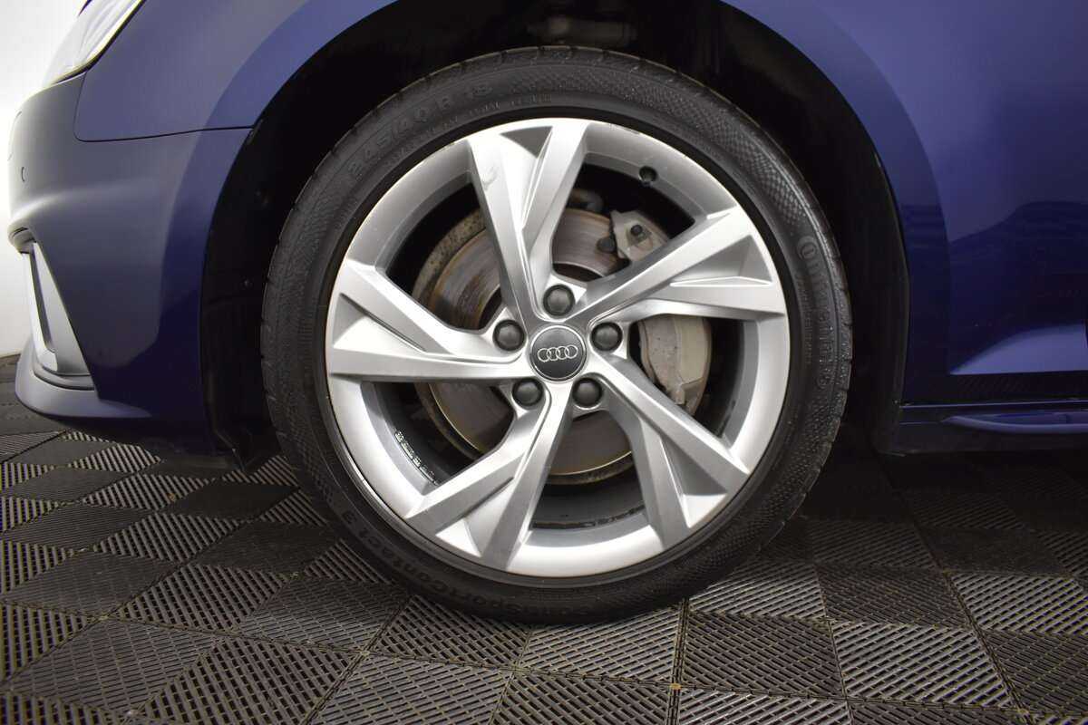 Audi A4 б/у, 2018, Роботизированная. Фото: #9