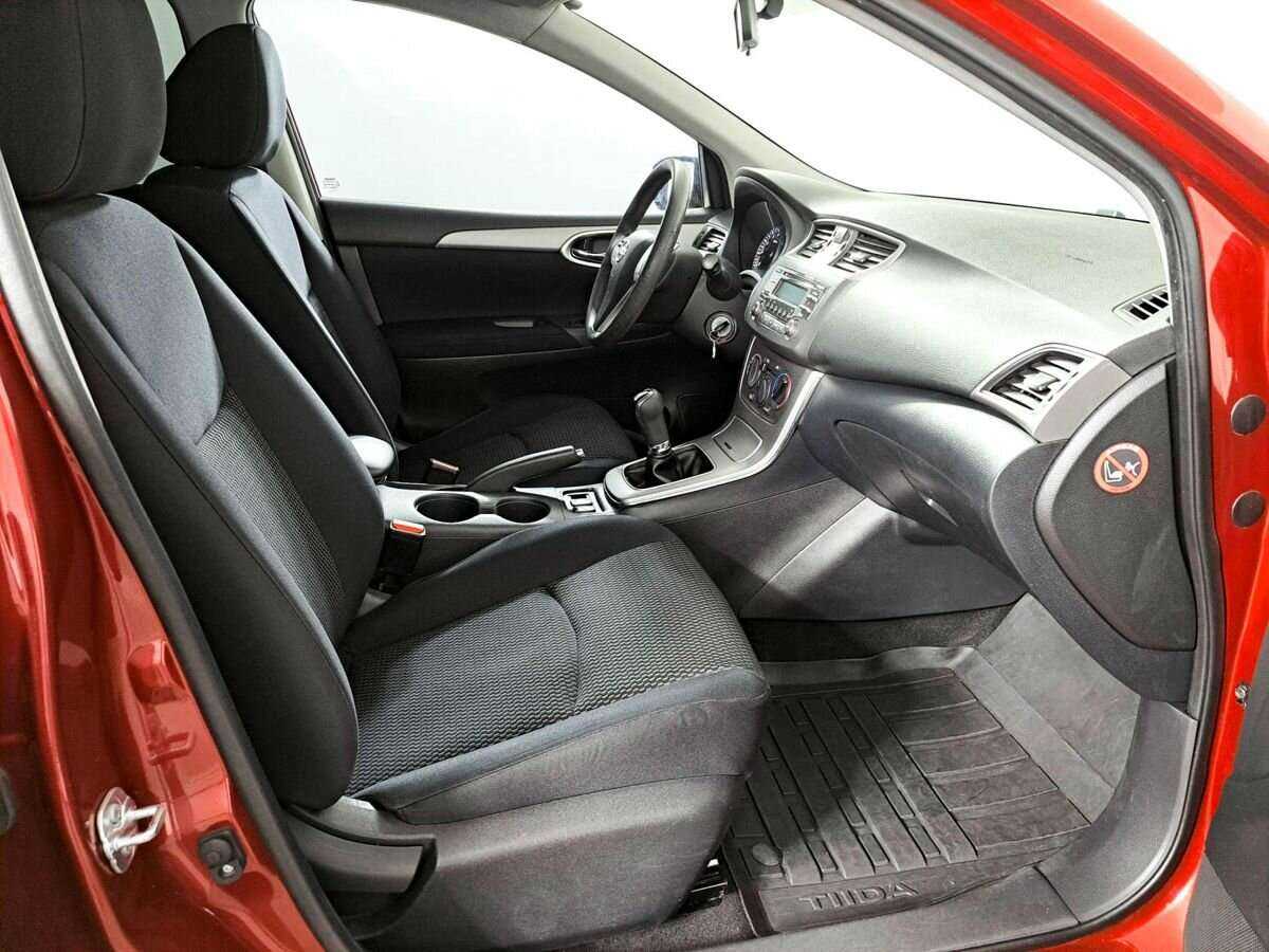 Nissan Tiida б/у, 2015, Механическая. Фото: #8