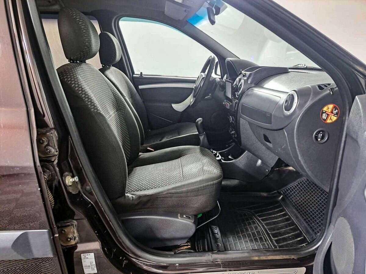 Лада (ВАЗ) Ларгус б/у, 2015, Механическая. Фото: #10