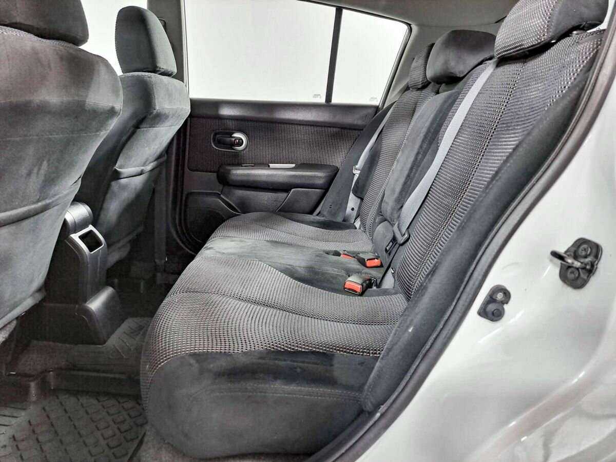 Nissan Tiida б/у, 2012, Механическая. Фото: #9