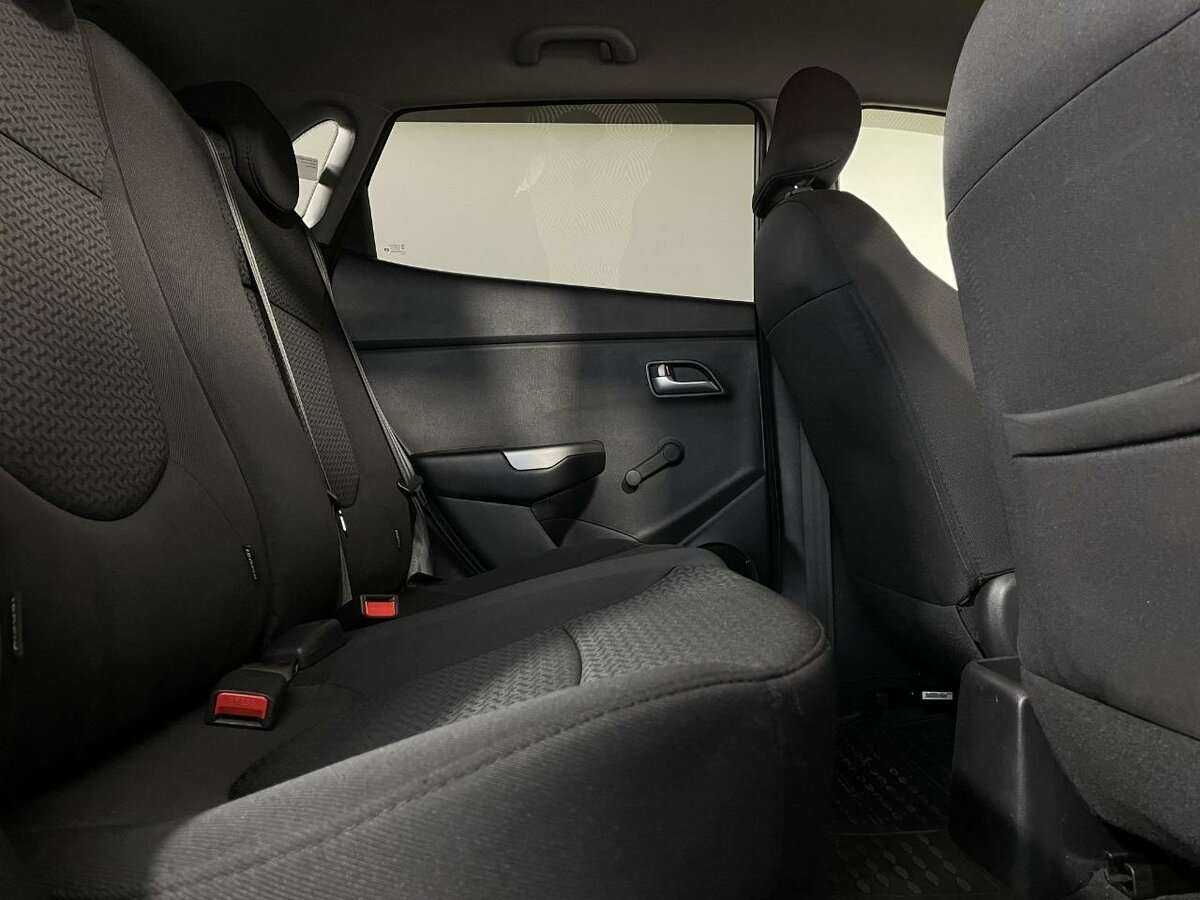 Kia Rio б/у, 2016, Автоматическая. Фото: #16