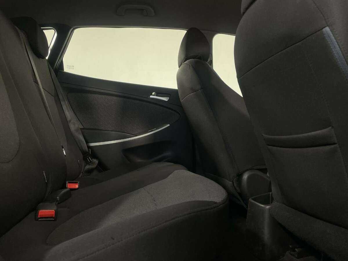 Hyundai Solaris б/у, 2012, Механическая. Фото: #15