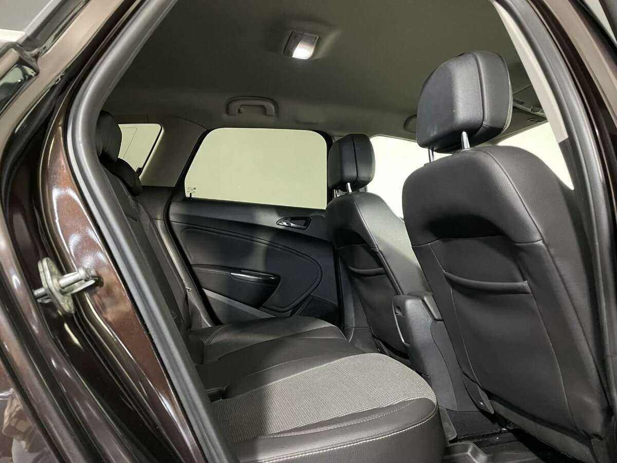 Opel Astra б/у, 2012, Автоматическая. Фото: #15