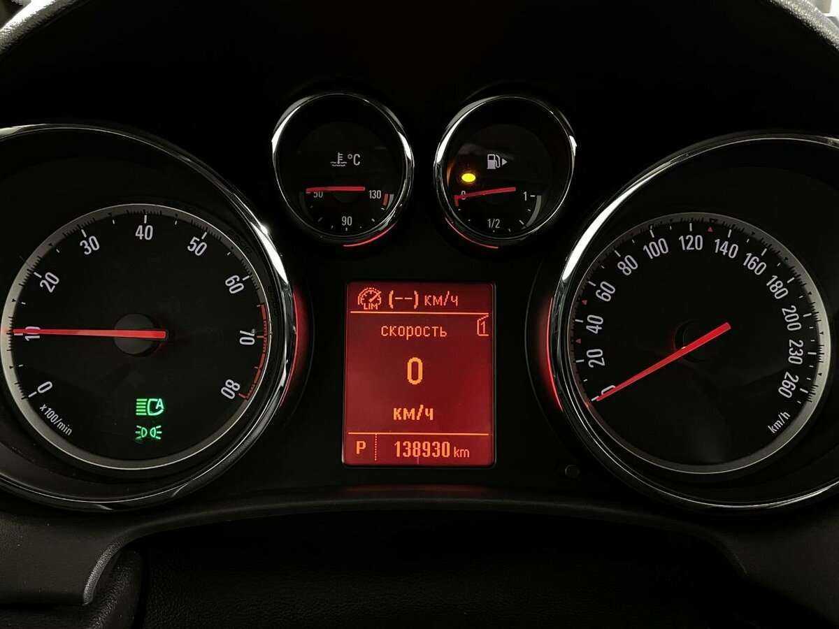 Opel Astra б/у, 2013, Автоматическая. Фото: #10