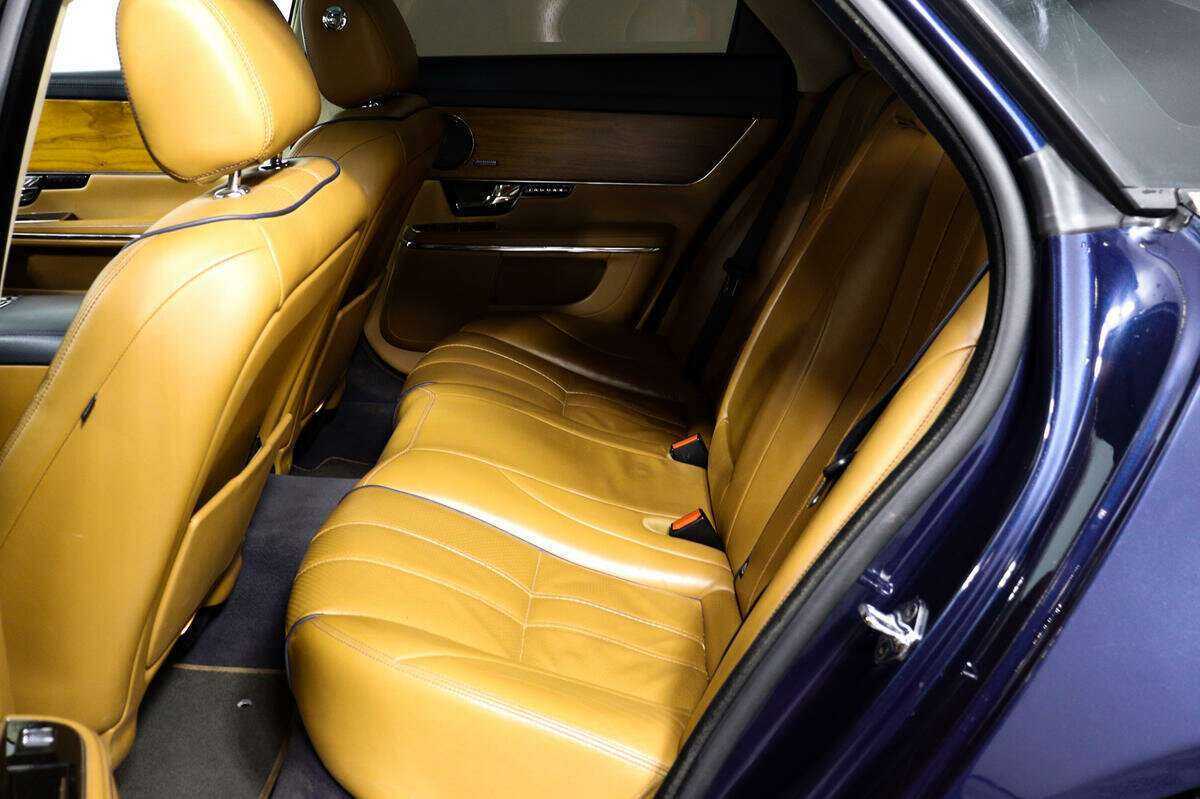 Jaguar XJ б/у, 2013, Автоматическая. Фото: #11