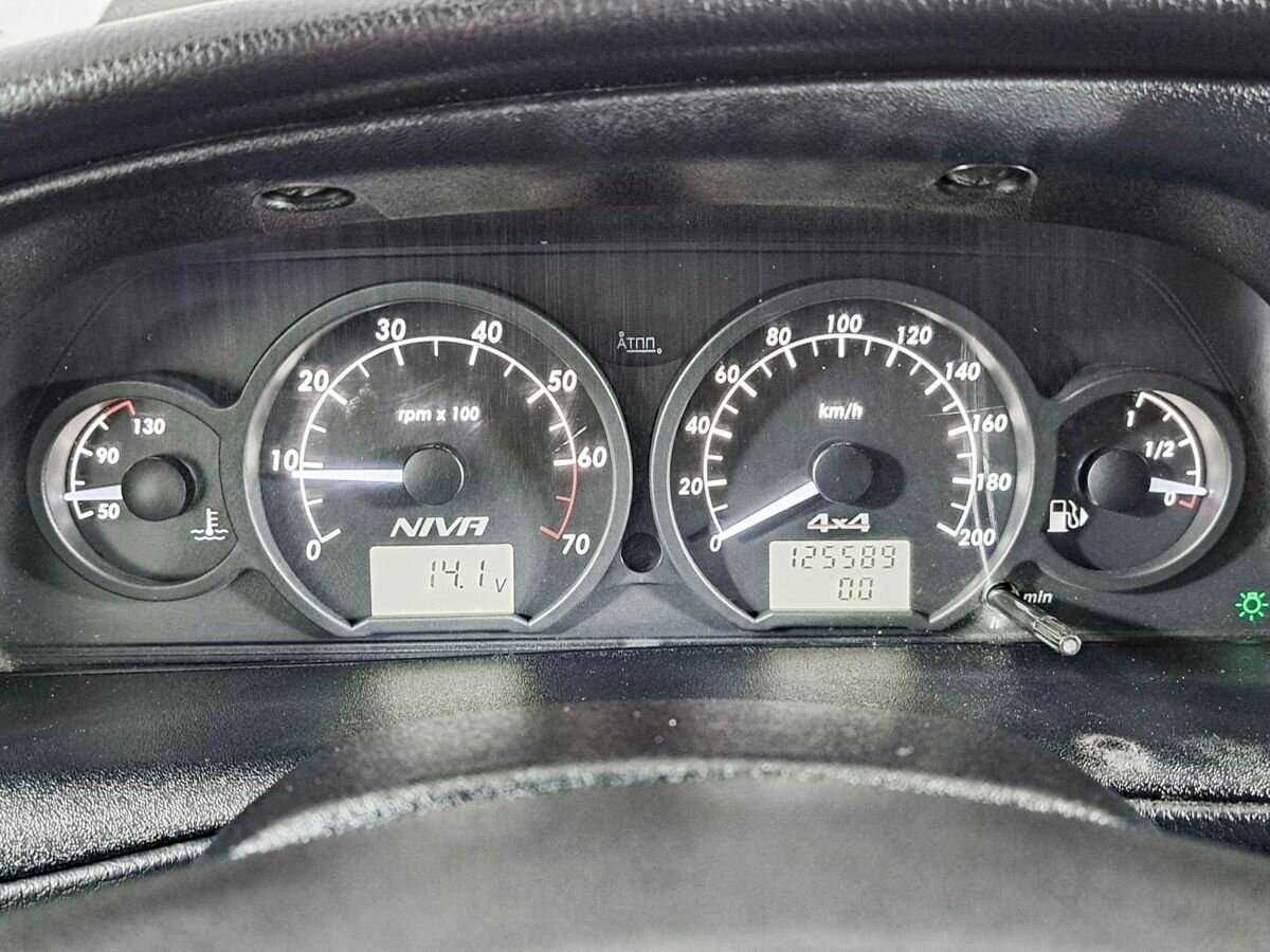 Chevrolet Niva б/у, 2017, Механическая. Фото: #10