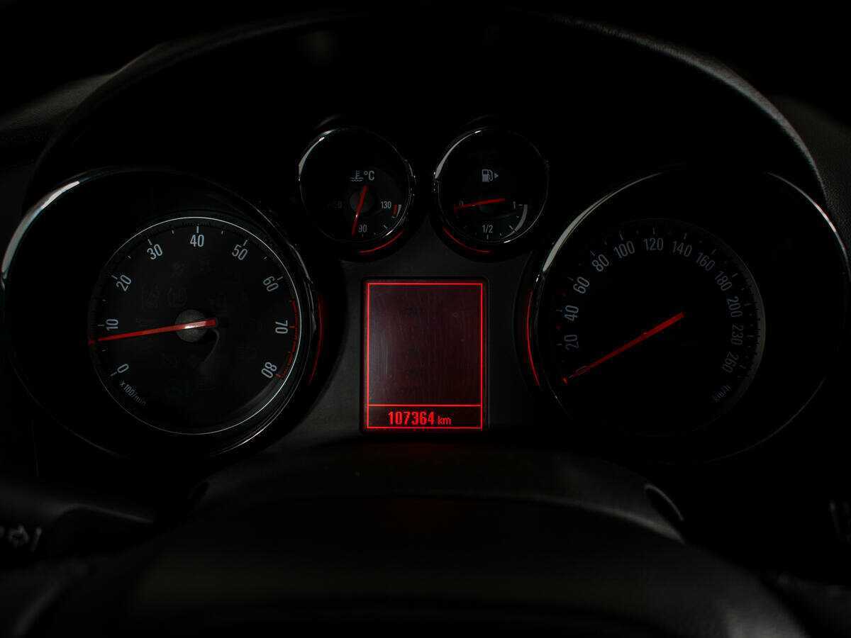 Опель Астра б/у, 2013, Автоматическая. Фото: #10