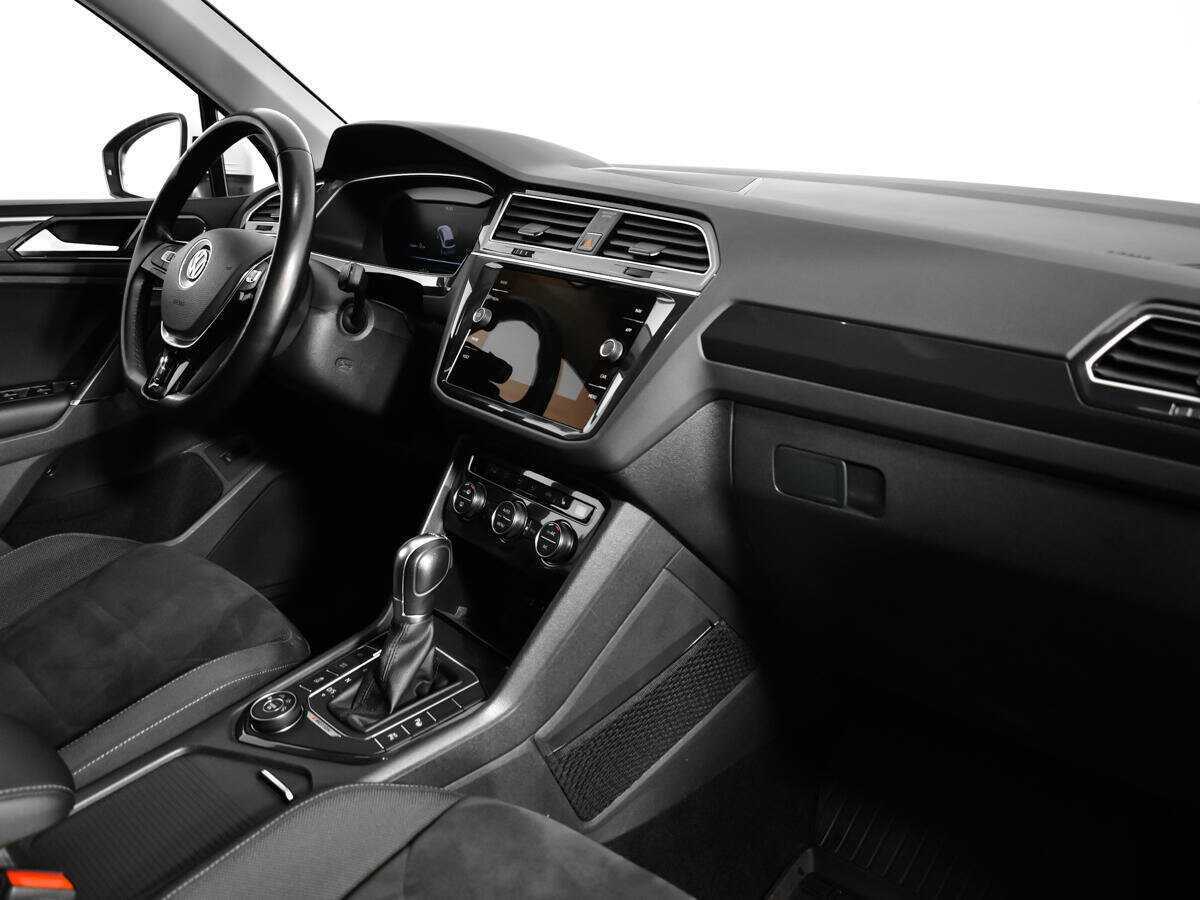 Volkswagen Tiguan б/у, 2017, Роботизированная. Фото: #8