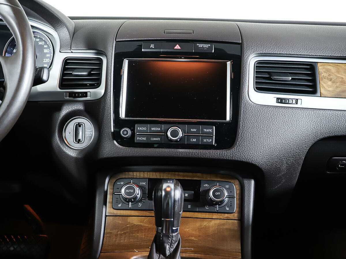 Volkswagen Touareg б/у, 2013, Автоматическая. Фото: #11