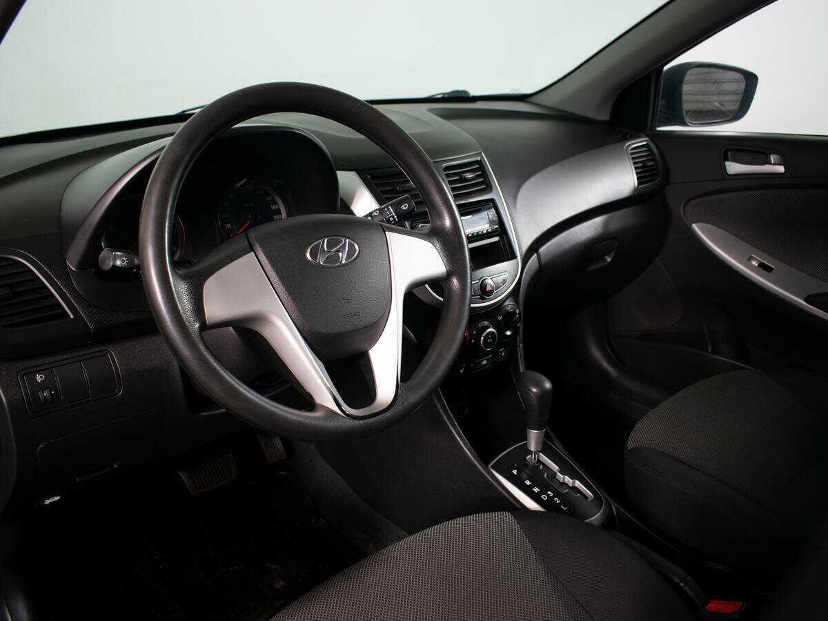 Хендай Солярис б/у, 2013, Автоматическая. Фото: #12