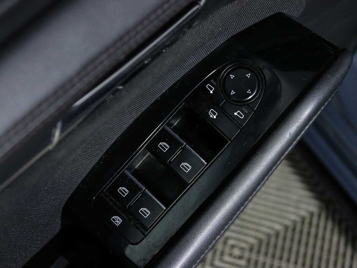 Mazda 3 б/у, 2019, Автоматическая. Фото: #17