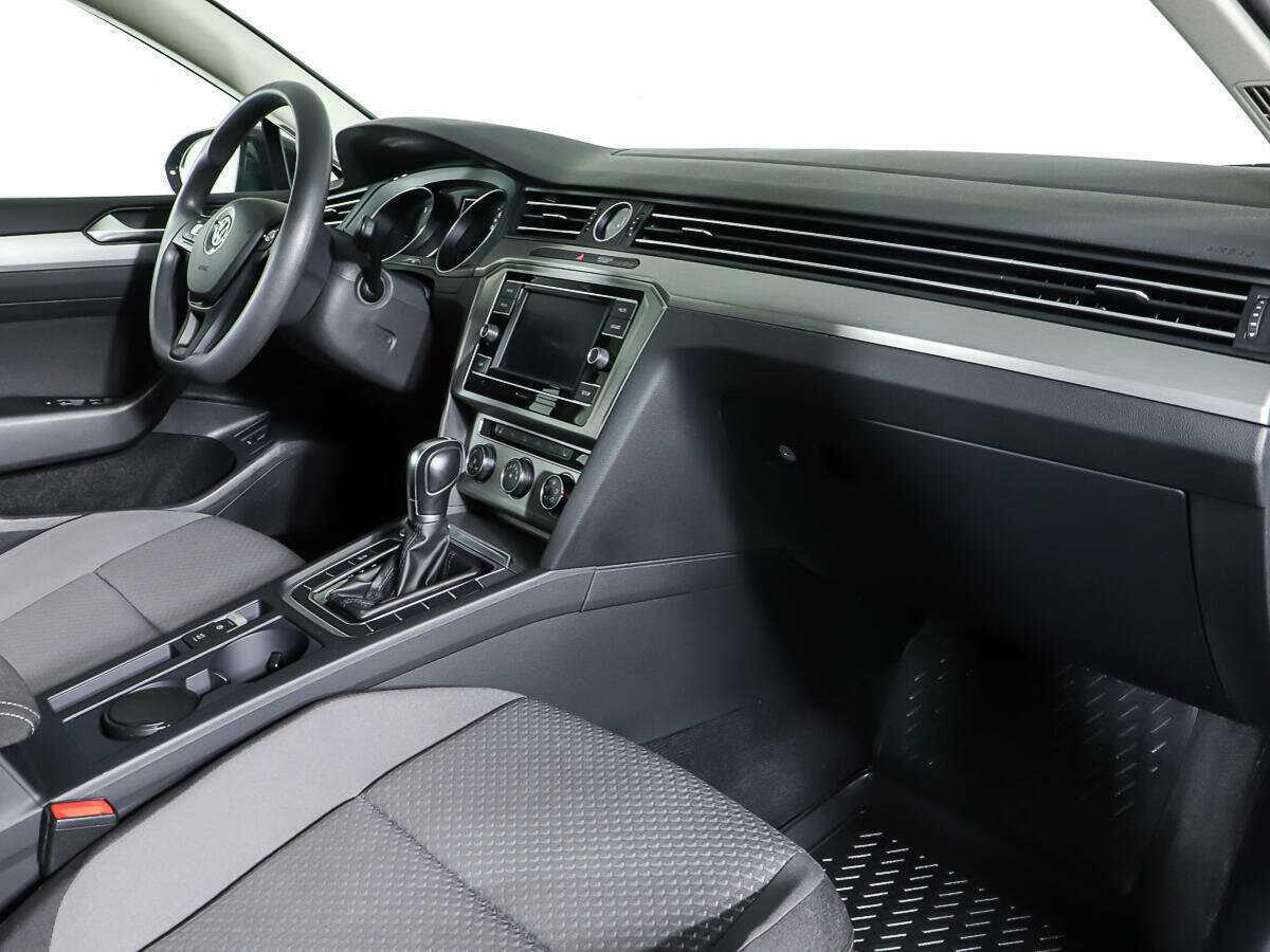 Фольксваген Пассат б/у, 2017, Роботизированная. Фото: #9