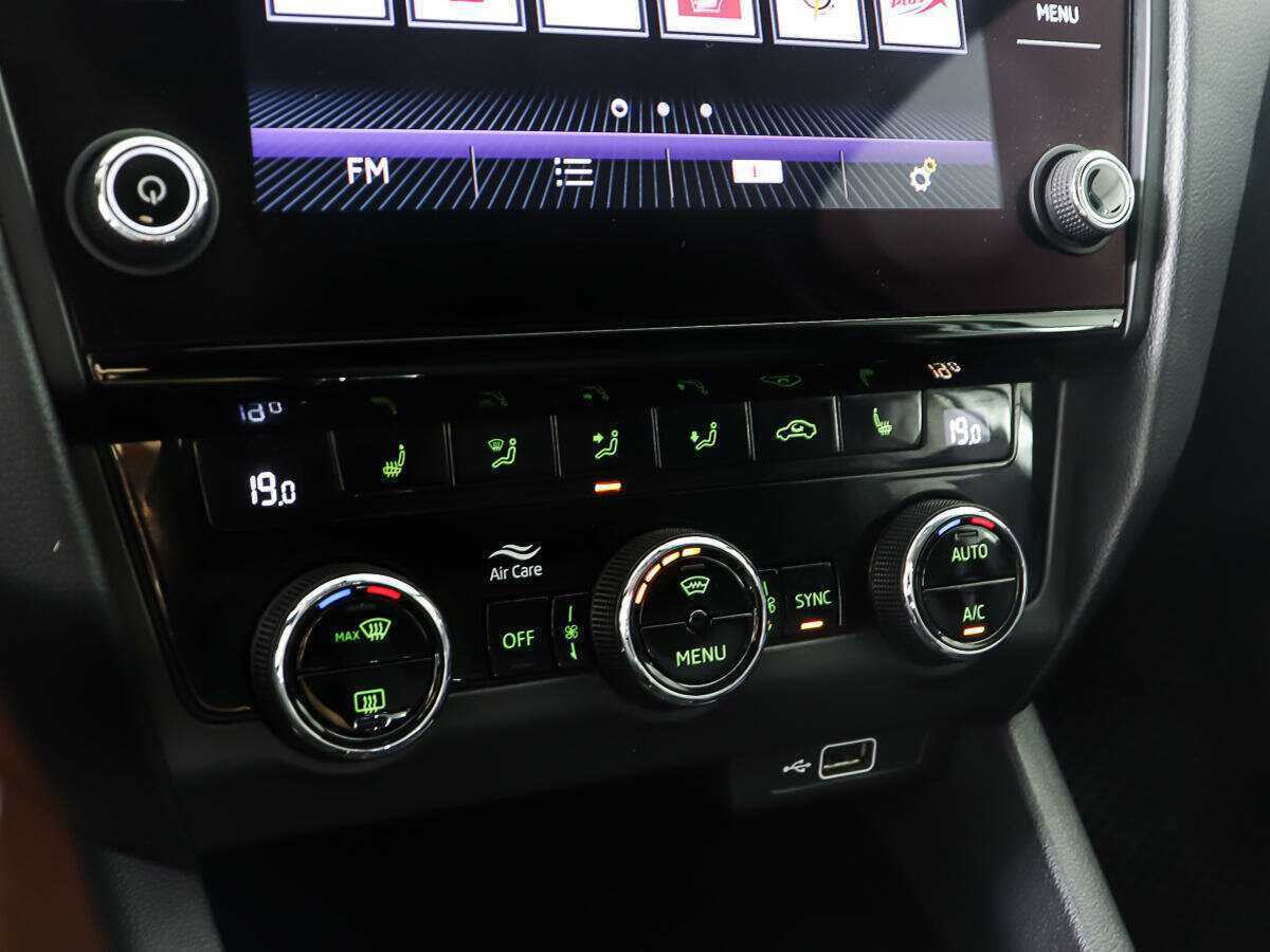 Шкода Октавия б/у, 2019, Роботизированная. Фото: #17