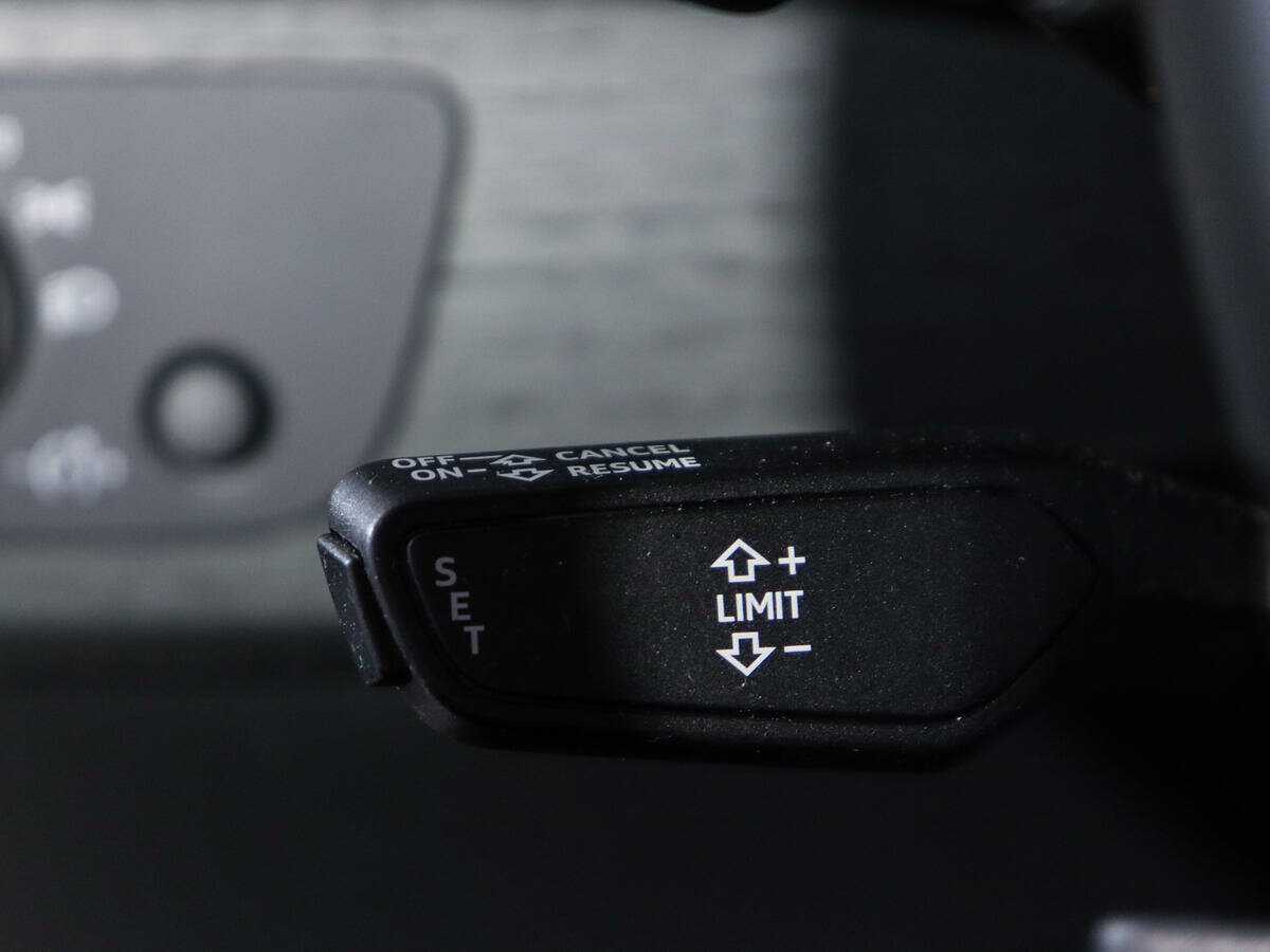 Audi A4 б/у, 2017, Роботизированная. Фото: #18